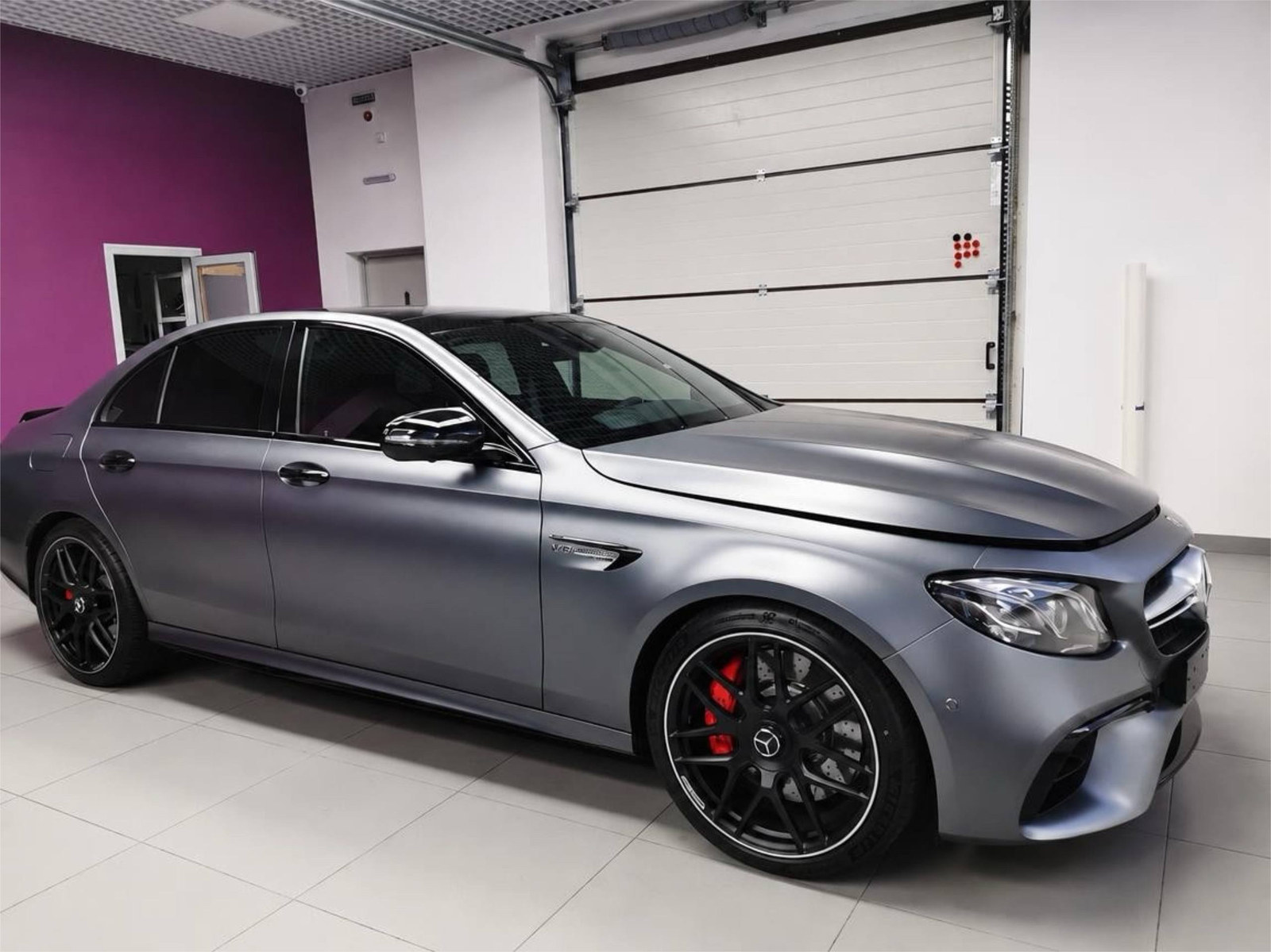 Mercedes-AMG E 63 S — передний ракурс